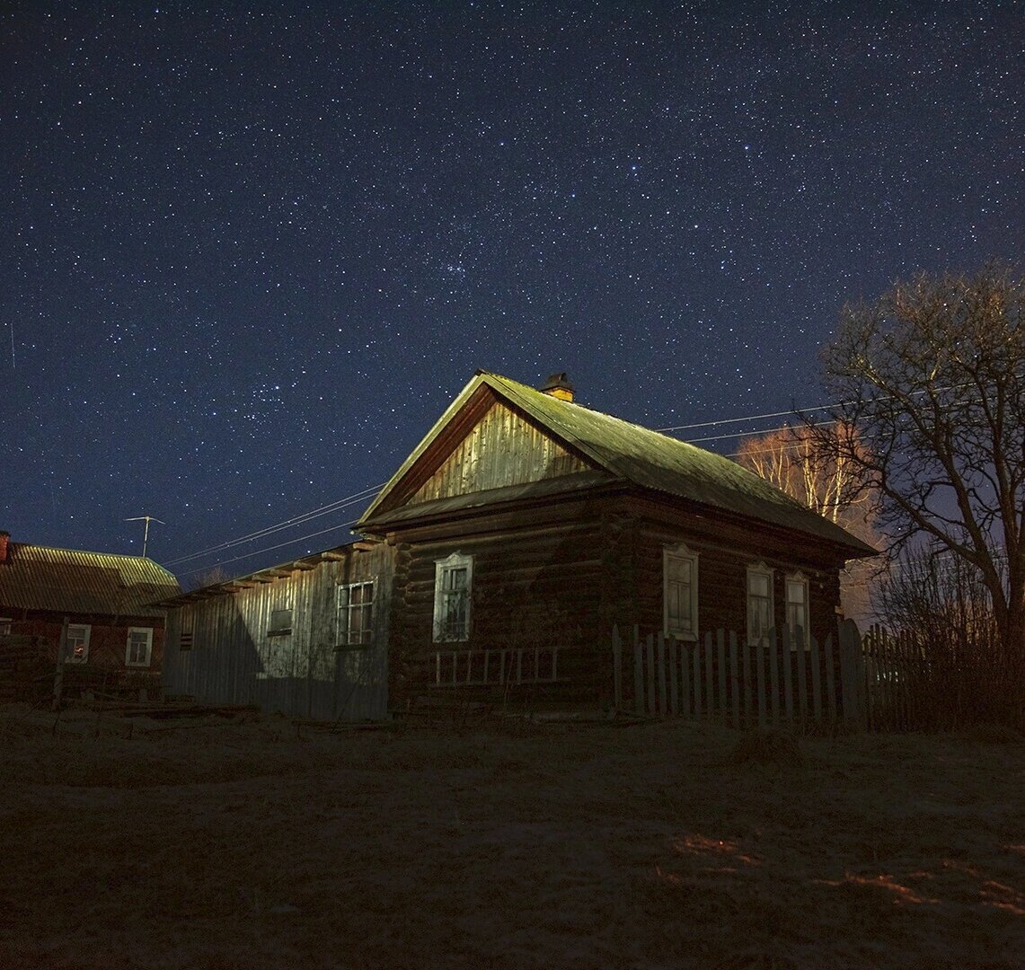 Наверное, думала я, там ,на других звездах, существует множество других цивилизаций.