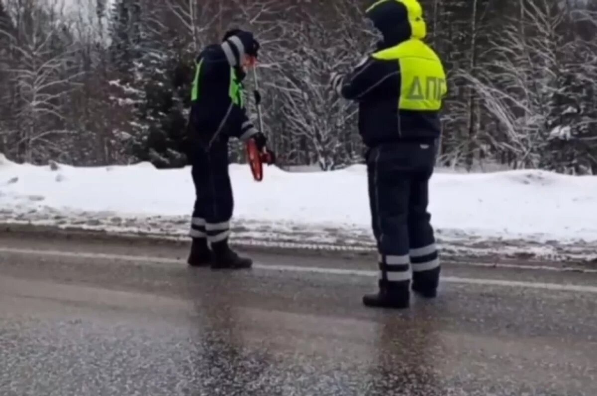    В ДТП в Пермском крае, где автомобилю оторвало крышу, погибли два человека