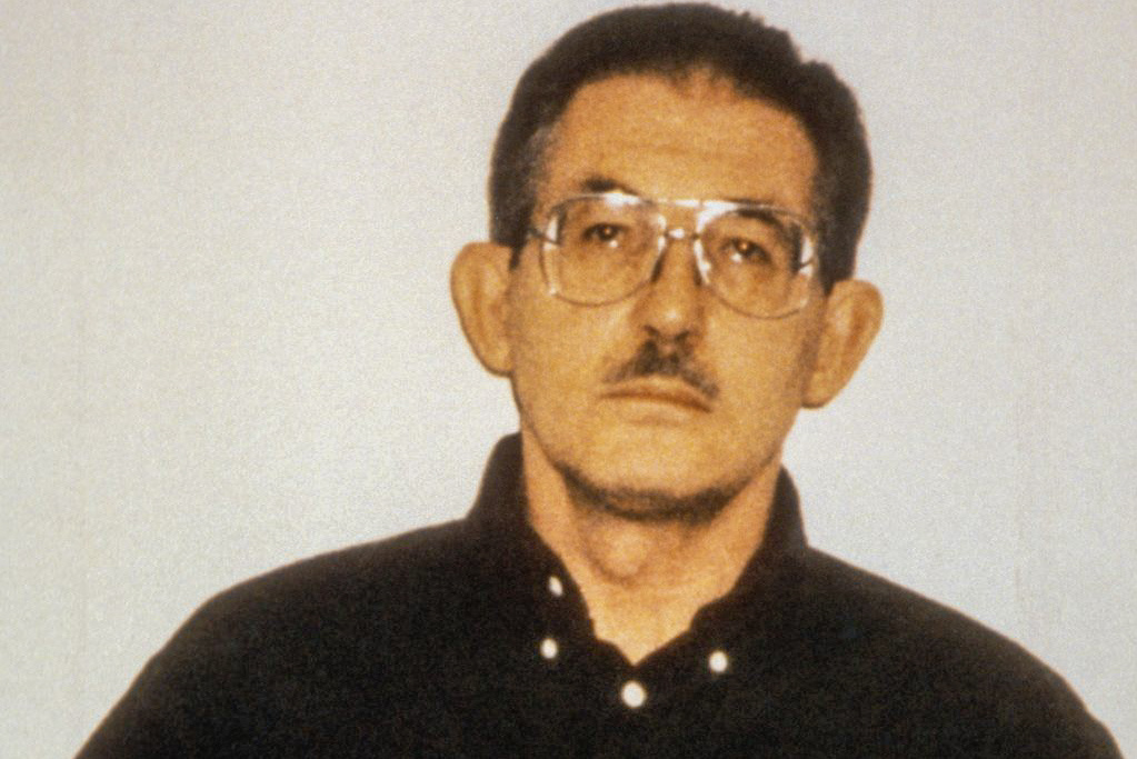 Эймсу многое в стране не нравилось. Он считал себя искренним патриотом Америки, но позволял себе критически осмысливать происходящее и выражать недовольство политикой Белого дома.