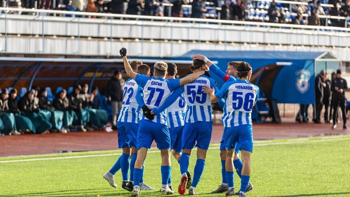    Фото: ФК «Сокол»; ФК «Спартак»