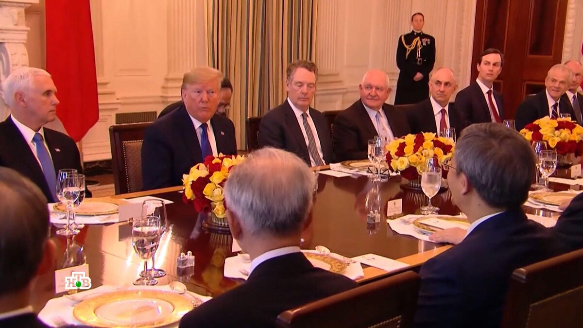    Трамп и 800 олигархов: кто будет «серым кардиналом» при новом президенте США