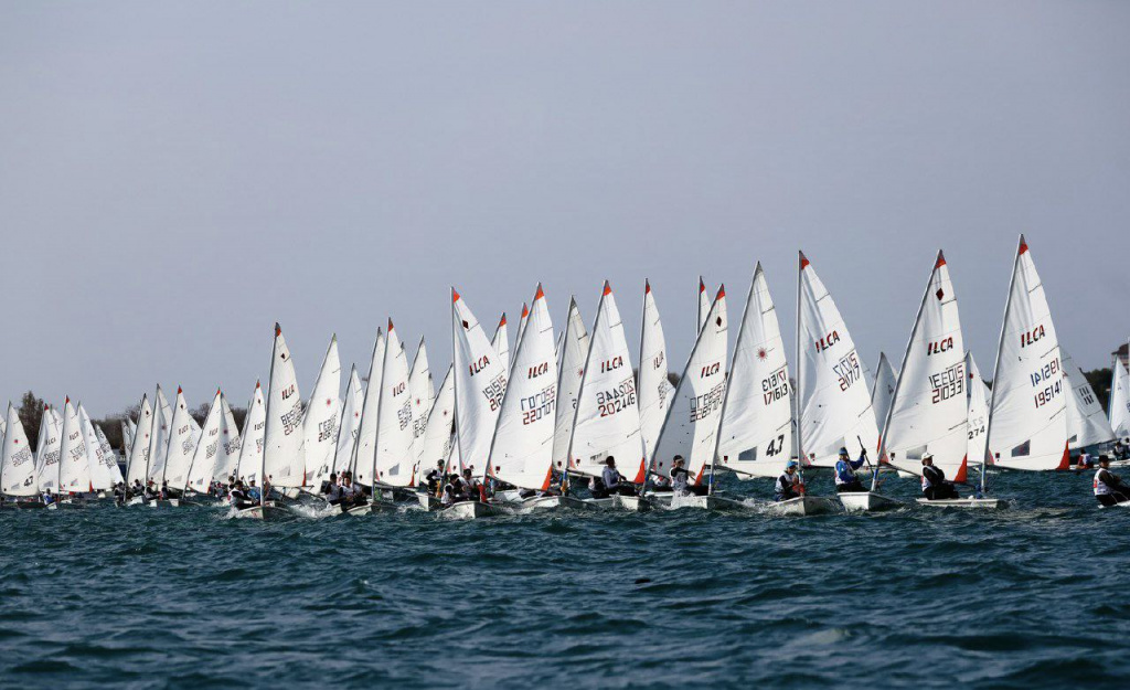    парусный спорт