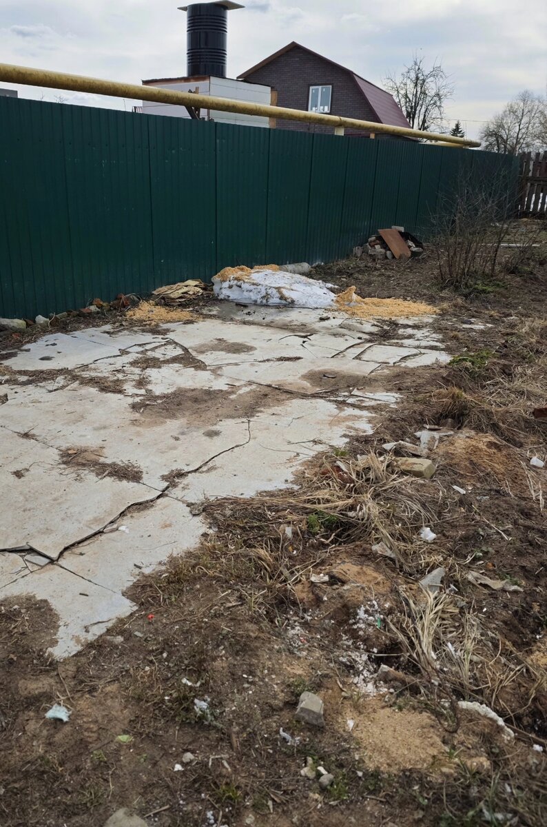 Это уже после уборки, но глаз не радует