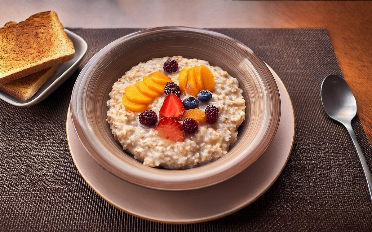 Овсянка станет любимым блюдом на завтрак: запомните рецепт идеальной каши / Фото: Pogovorim.by
