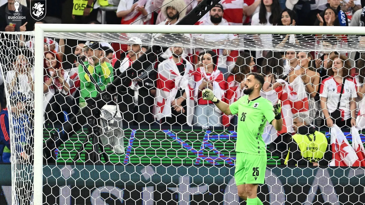 © Courtesy of Nakrebi