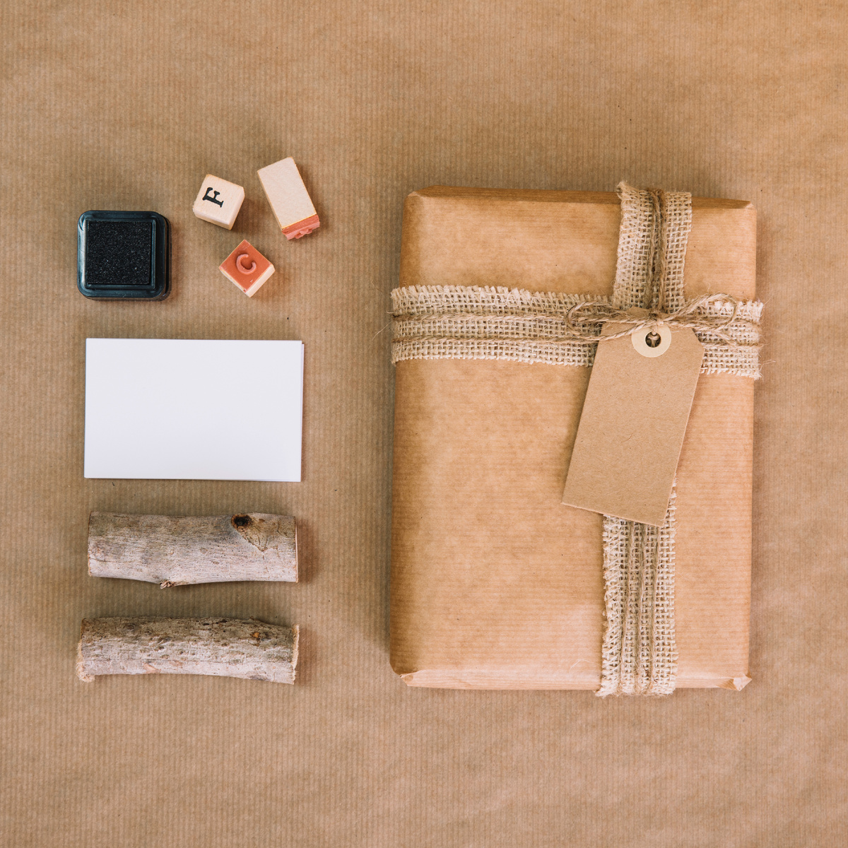 Крафтовые коробки оптом 