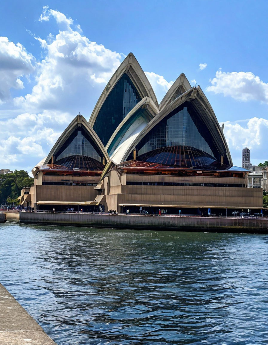 Искусственный интеллект мне почему-то Сиднейскую оперу изобразил. Точнее, что-то отдалённо похожее на Сиднейскую))