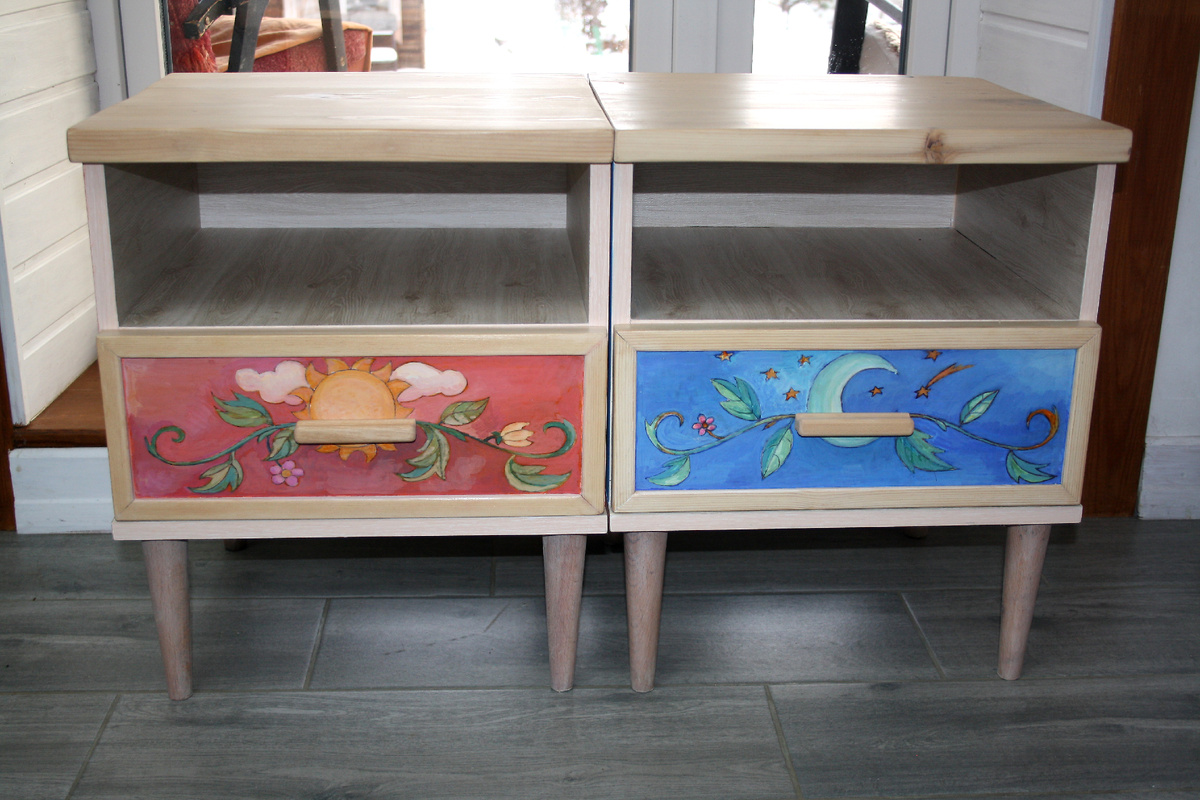 прикроватные тумбочки "День" и "Ночь"