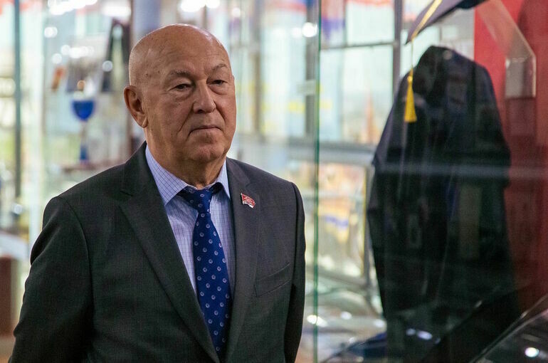   Константин Корнеев