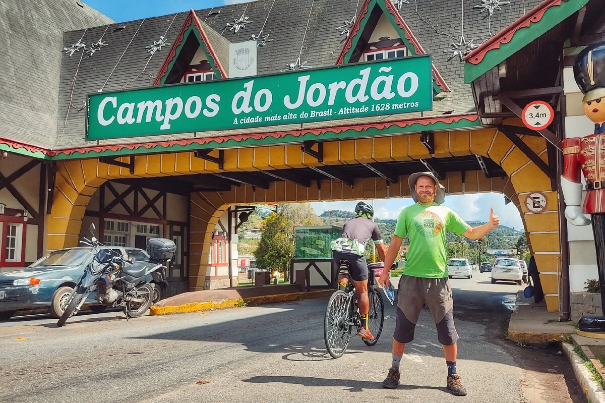 Я на въезде в Кампос до Жордао