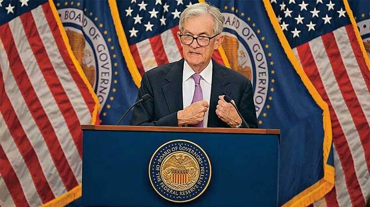    AP PHOTO/MARK SCHIEFELBEIN Джером Пауэлл не спешит со снижением ставки