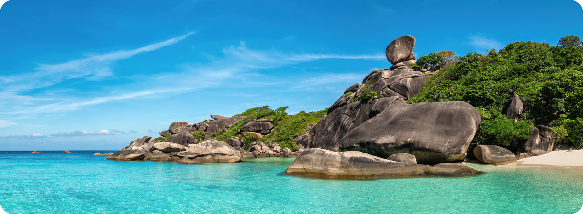 острова Симилан в Андаманском море Источник https://cdn.coral.ru/content/img/broshury/similan.jpg