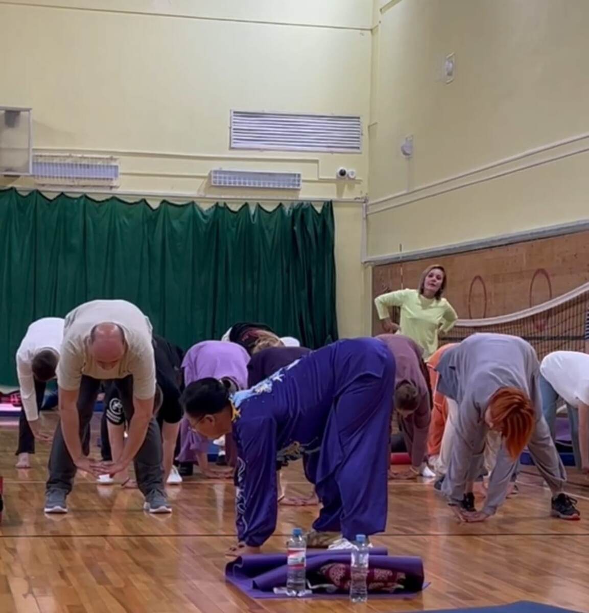 Все люди как люди, а мне, как всегда, непонятно!