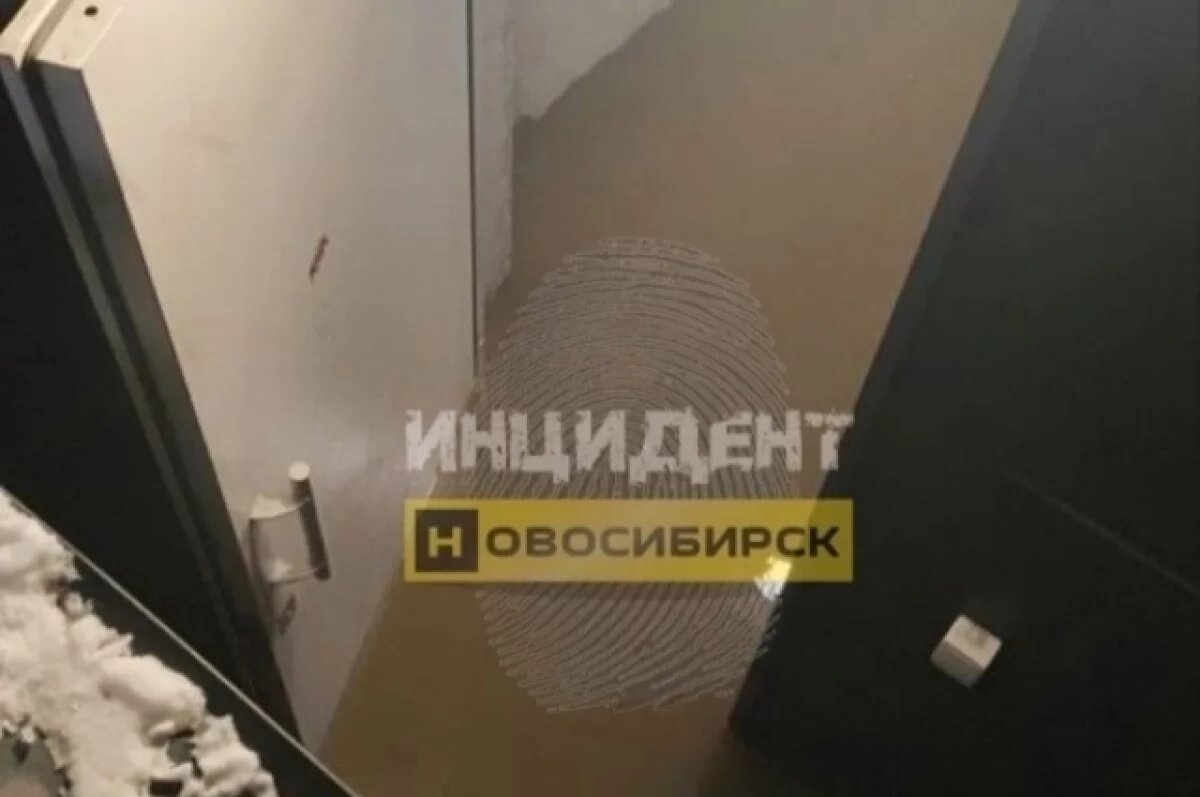    Жители Южно-Чемского микрорайона в Новосибирске остались без воды и света