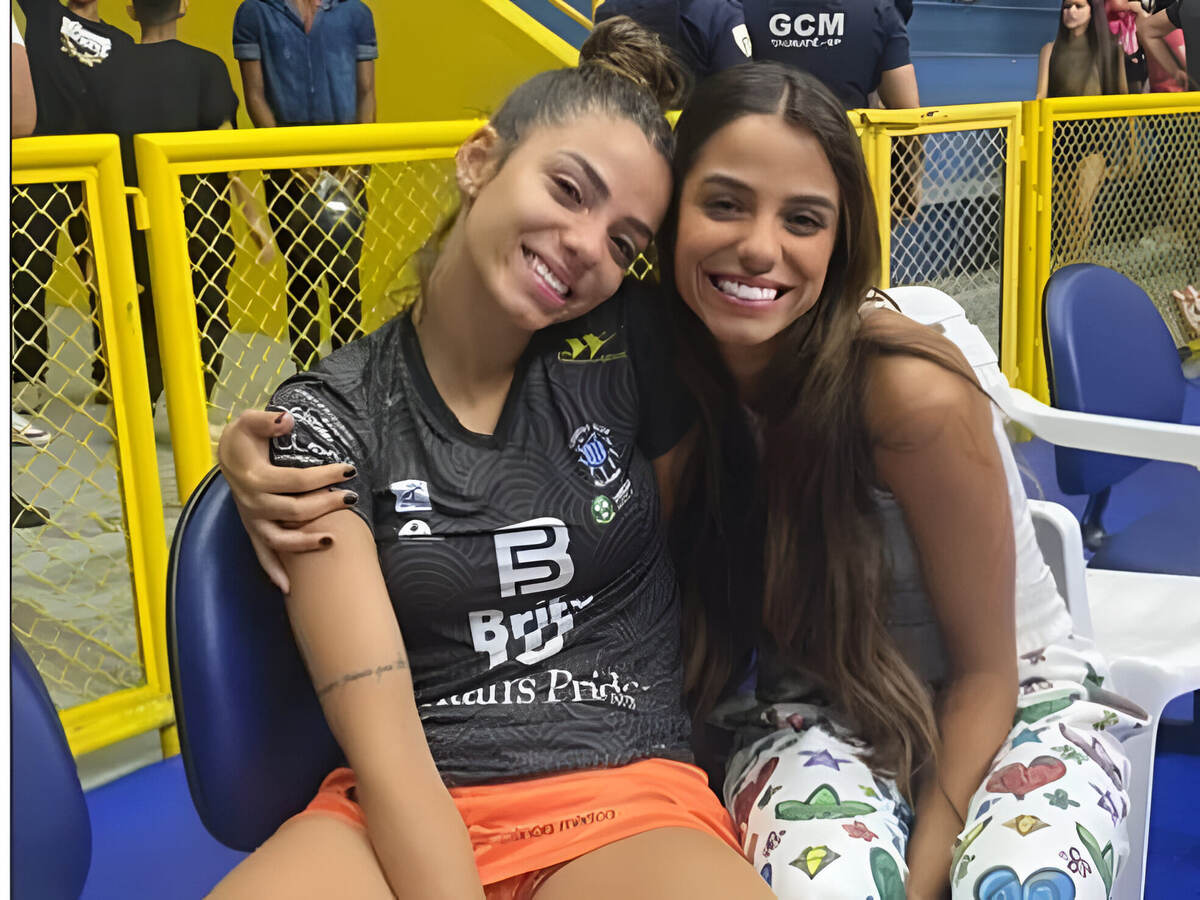 Кейла и Кейт Элвес 