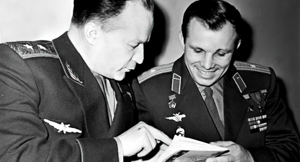 История одной улыбки. Наставник и старший друг космонавтов