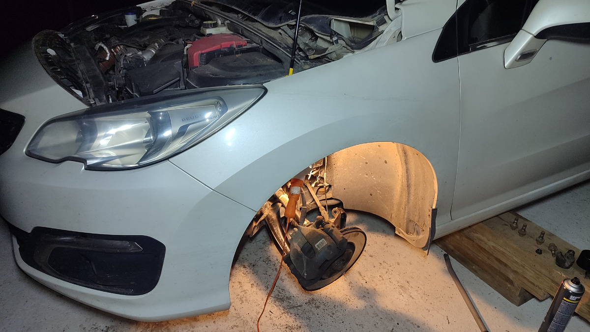 Процесс замены своими руками