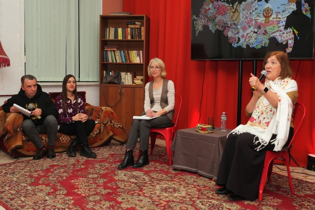    ФОТО: молодежный комплекс "Пале"