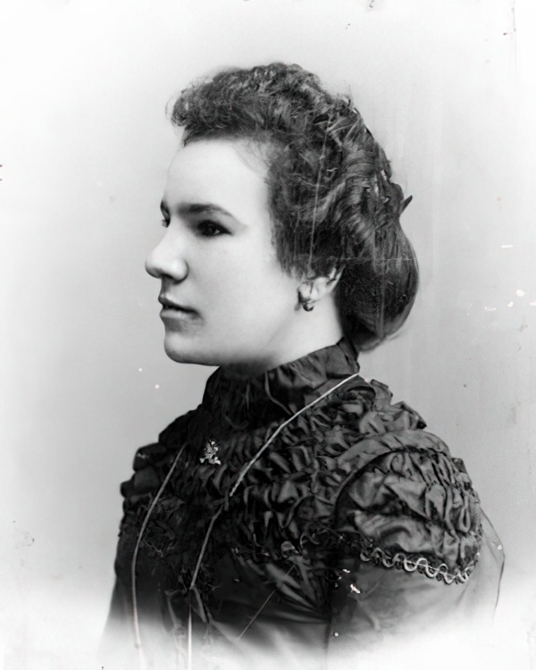 Екатерина Тимофеева. г. Гжатск, 28 августа 1909 года. Из новых поступлений.