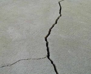 Крошится бетонный пол, причины, что делать