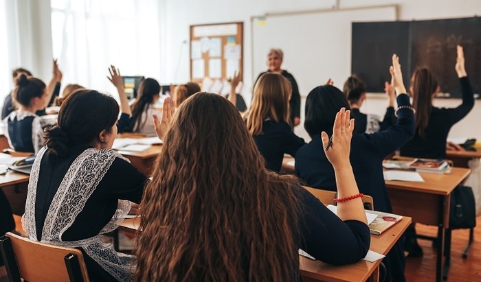    Дюжина хороших школ. Остальные никудышные?