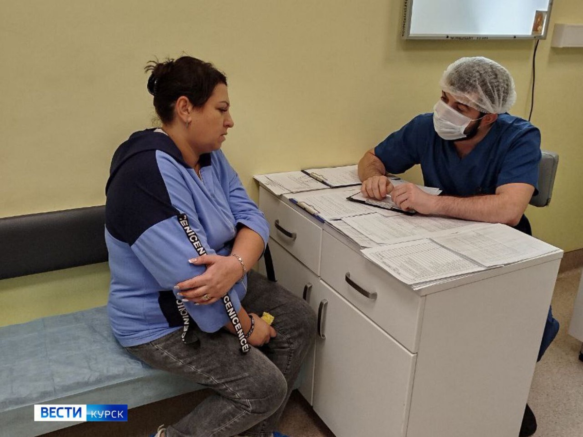    Участковый из Курской области, раненый в результате атаки БПЛА ВСУ, отправлен на лечение в Москву