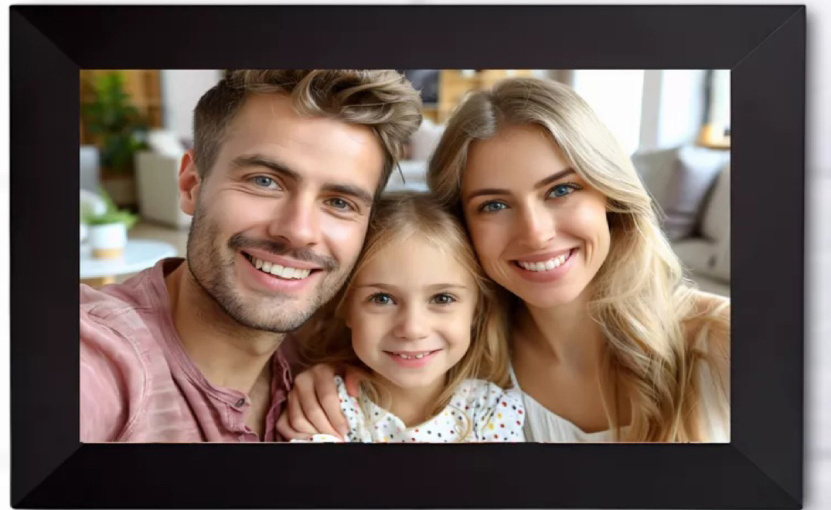  Так выглядит цифровая фоторамка. Фото: Wildberries
