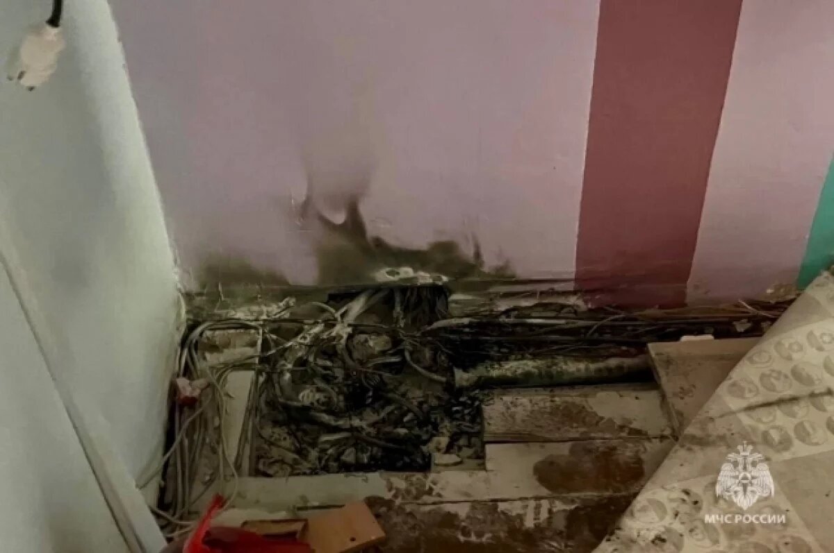    Пожар в уфимской школе №35 произошел из-за короткого замыкания