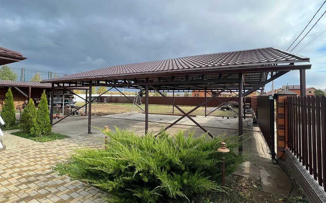 п. Зябликово: двускатный навес 120м.кв.