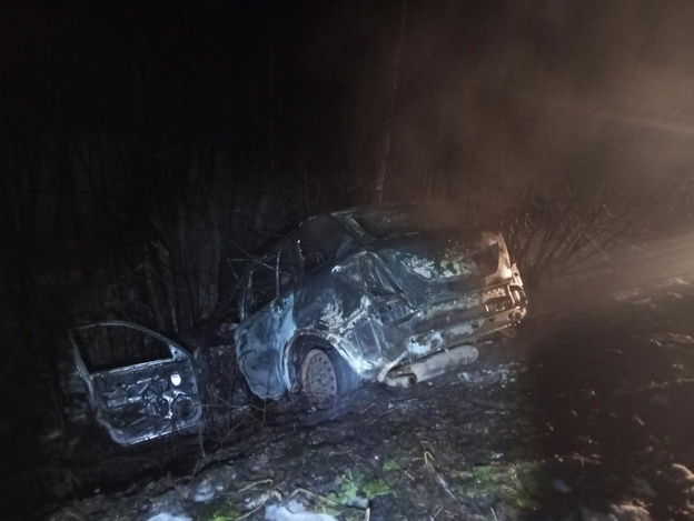    В Слободском районе в кювете сгорел Lifan