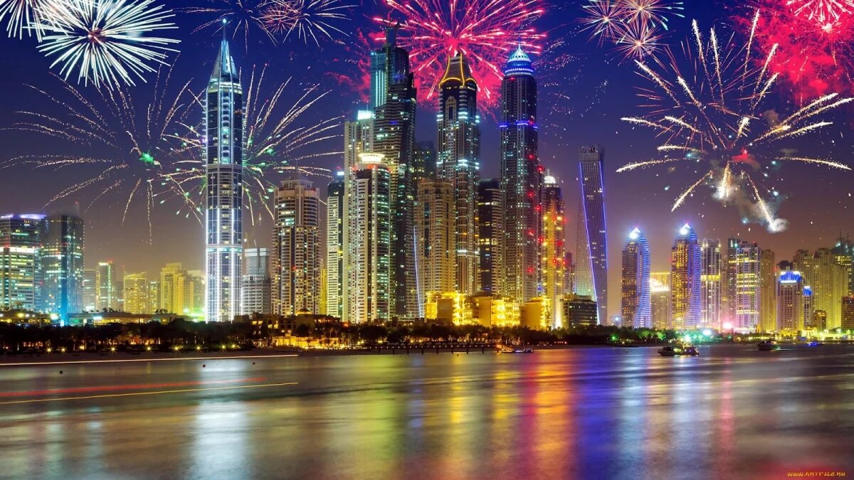 Одним из самых крупных салютов в мире