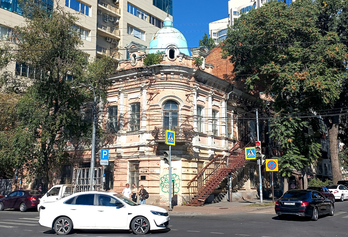 Улица имени А.В. Суворова в Ростове-на-Дону. Фото 2024 года 