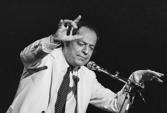    Шарль Дюмон, 1982 г.