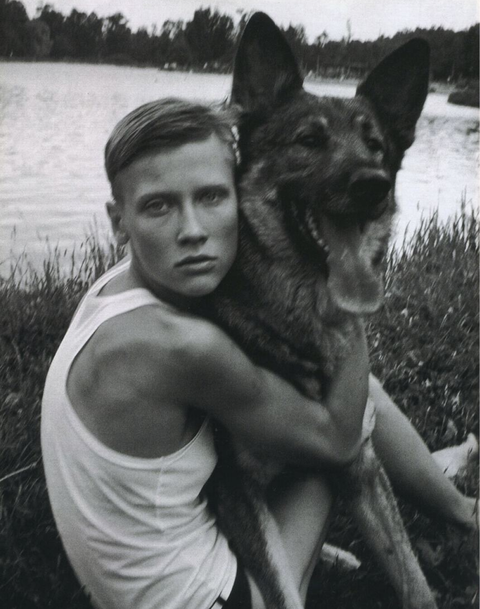 «Последнее лето детства» на фото Juergen Teller, Россия, Июнь, 1999 год  