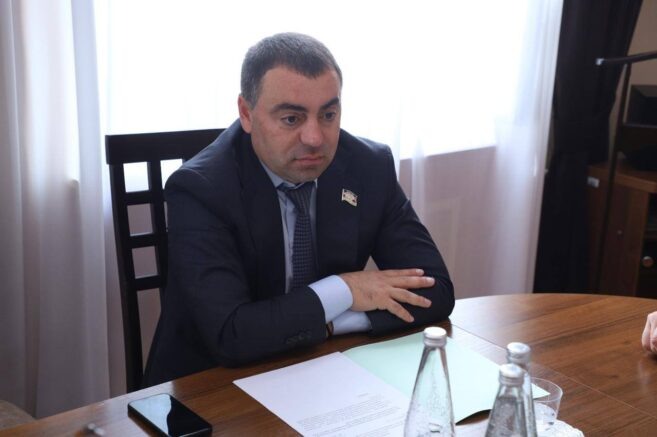    Арменак Тозлян