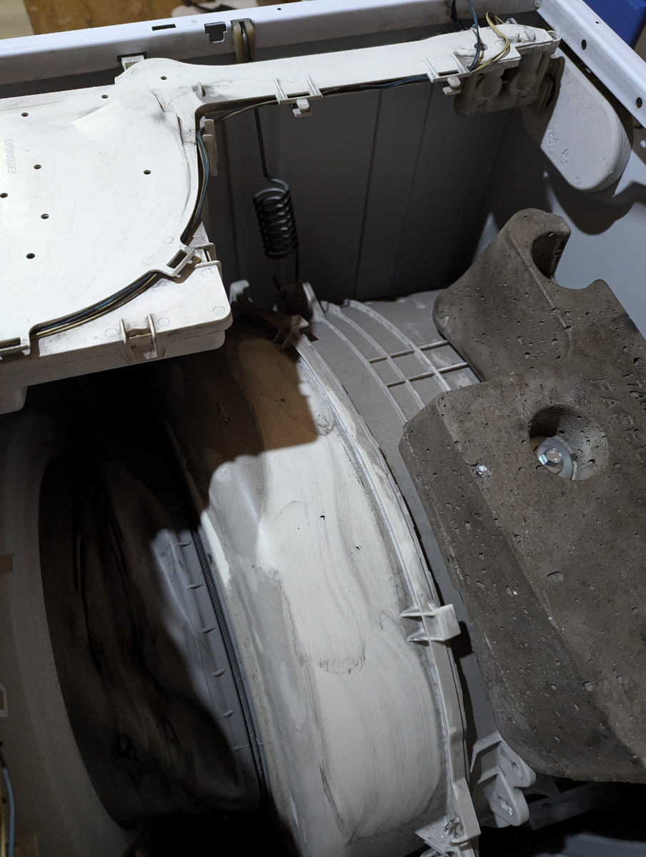 Установили новую пружину