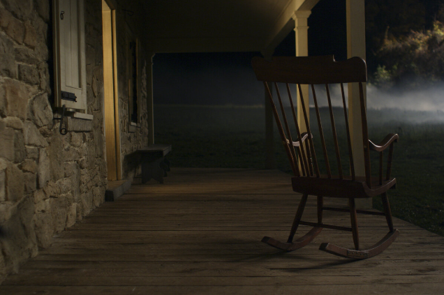 Кадр из фильма "Таинственный лес" (2004)