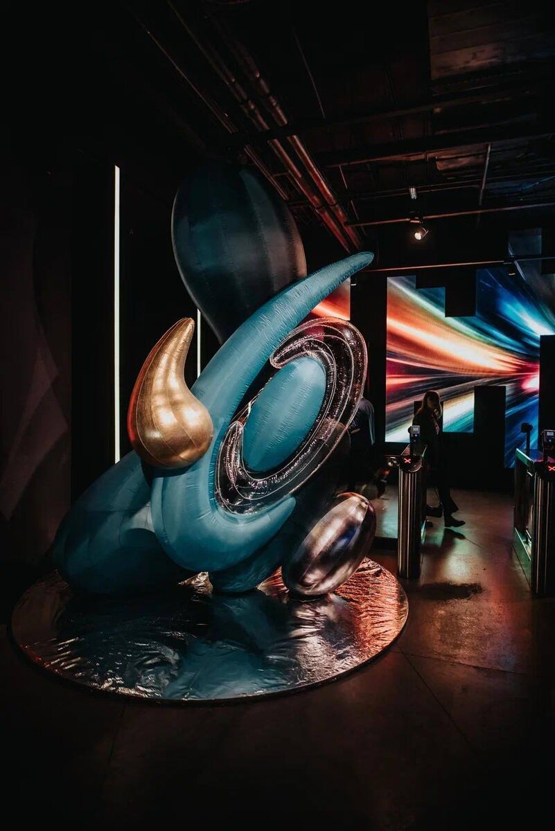    Спортзалы, книжные и бары: неочевидные места, в которых можно найти искусство (фото 7)