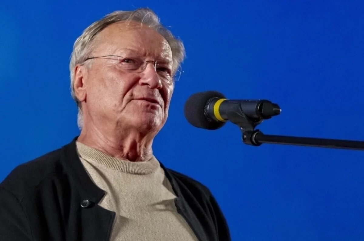    Шакуров сыграл разведчика в отставке, который спасает внучку из заложников