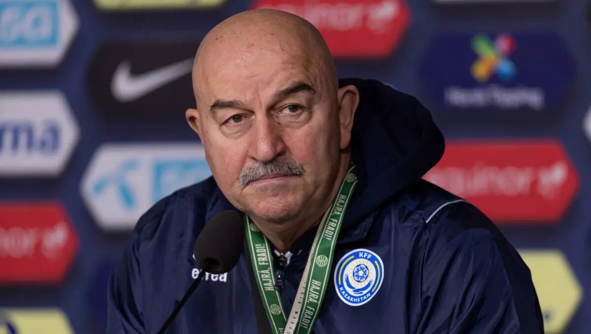 Главный тренер сборной Казахстана Станислав Черчесов.