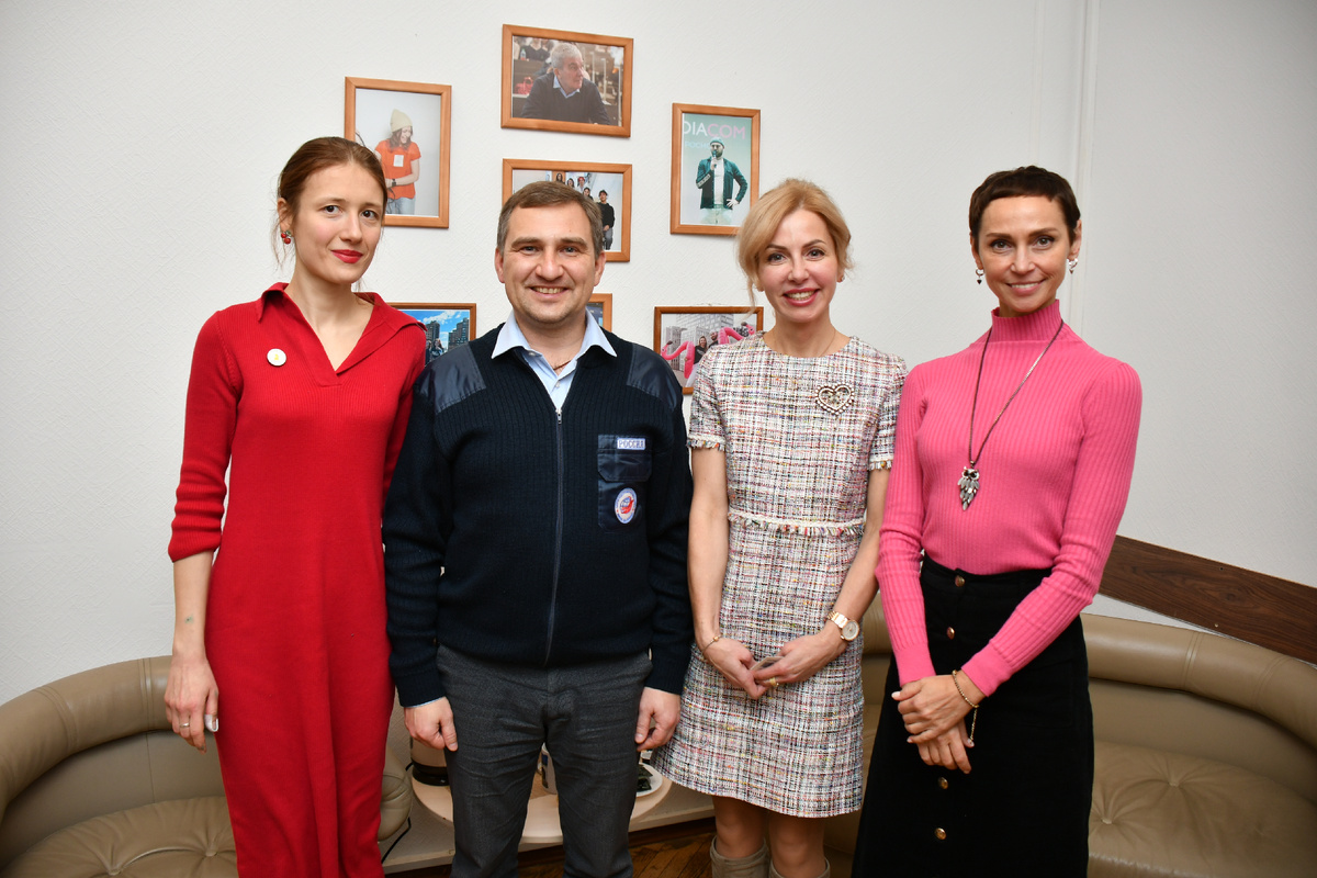 Слева направо: Алёна Юрченко, Евгений Баришевский, Наталья Быковская, Анна Медведева