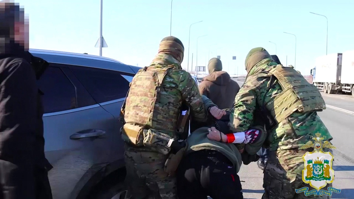    Полиция и ФСБ задержали в Югре группу закладчиков