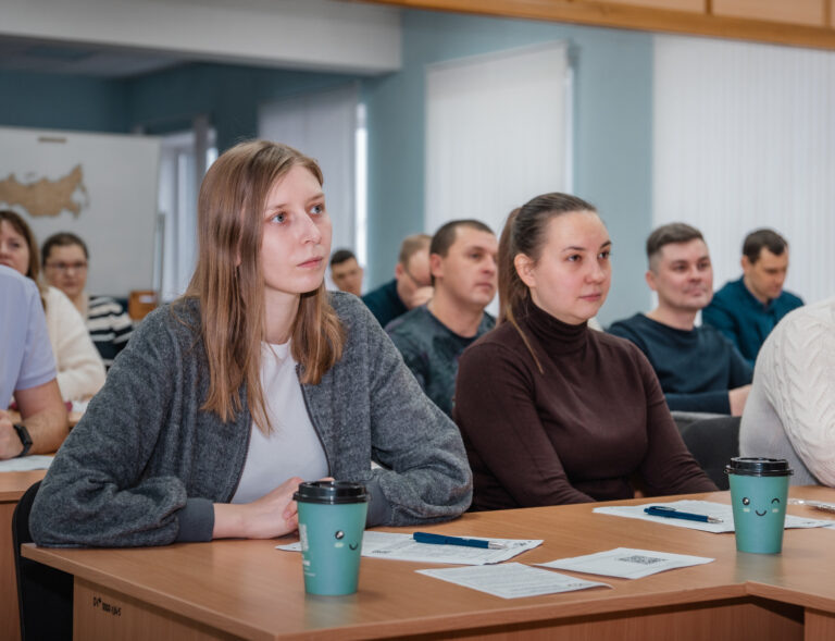    Оренбургские газодобытчики приняли участие в акции «Географический диктант» Белов Михаил Александрович