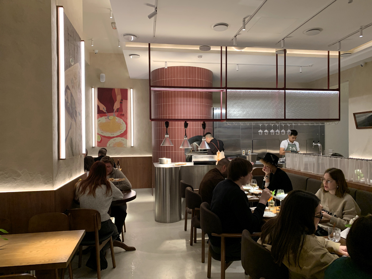 Вдалеке кухня