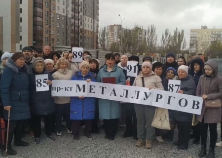    Бездомные жители Мариуполя рассказали, что чиновники врут президенту о реальном положении дел в городе