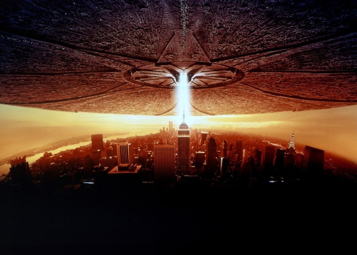 1996 год. 2 часа 20 минут. КиноПоиск: 7.6. KinoOrel - 76/100. Фантастика, боевик. Режиссёр: Роланд Эммерих. В ролях: Уилл Смит, Джефф Голдблюм, Билл Пуллман, Джадд Хёрш. 