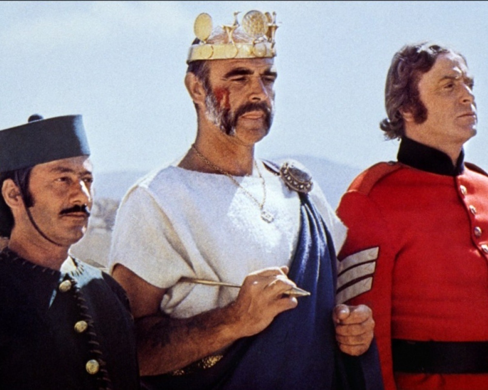 Кадр из фильма "Человек который хотел стать королём".