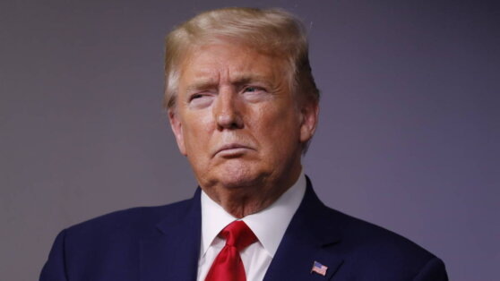    Трамп может объявить в США чрезвычайное положение из-за мигрантов Богдан Герцен