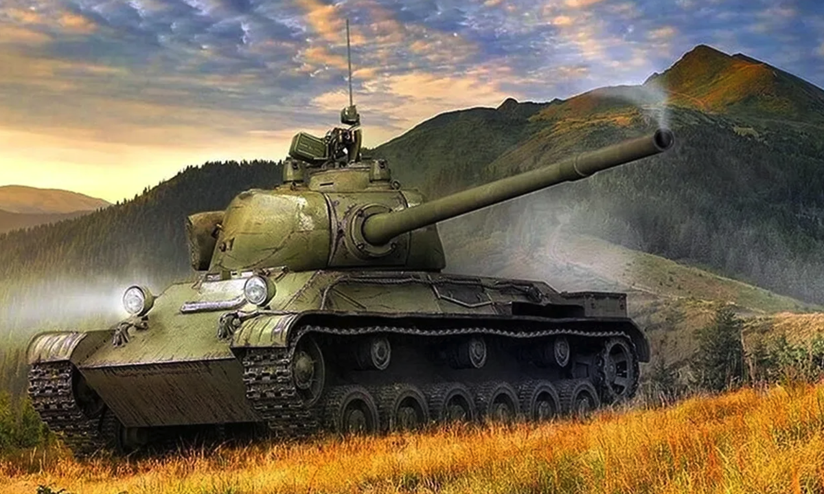 Тяжелый танк стоит на фоне гор. Картинка из Яндекса