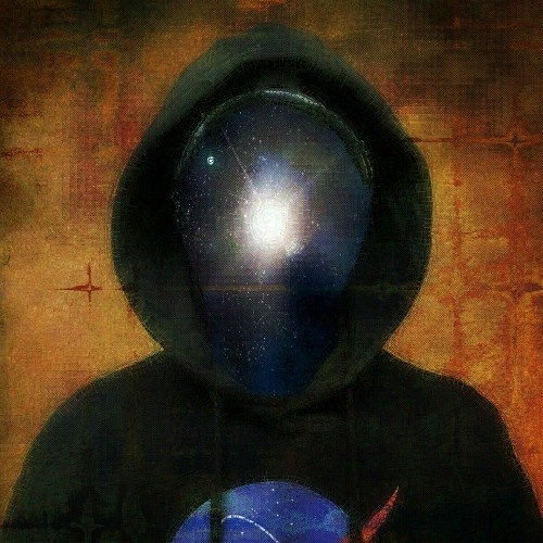 Ментально близкий мне, но ужасно нудный исполнитель очень авторского сорта блюза, примерно обозначаемого как death blues или deep swamp country, или еще с десяток ярлыков и/или определений можно навесить, - записал новый альбом, а с ним еще 9 ипишников только в этом году, и еще 10 в прошлом, - а если добавить еще и прошлогодний альбом, - его плодовитость поражает конечно, хотя и ничуть не говорит о графомании, как было бы вполне логично предполагать, а особенно если при этом не слушая. Я ждал и опасался приблизиться к этой муз-фабрике последние два года. Теперь надолго встрял похоже, - но как говорится, - украл - выпил - втюрьму. Романтика.